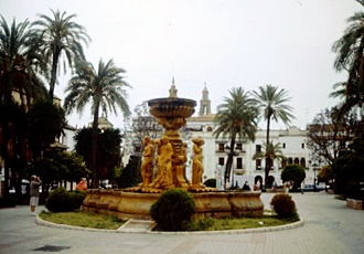 antigua fuente de lasninfas en el salon