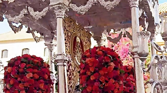 Simpecado de Nuestra Señora del Rocío de Écija