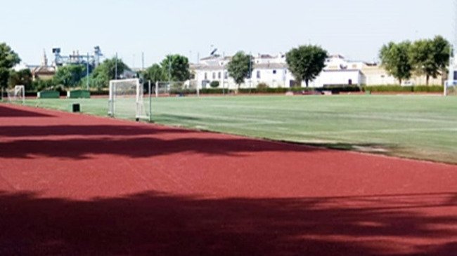 campo cesped artificial del polideportivo municipal