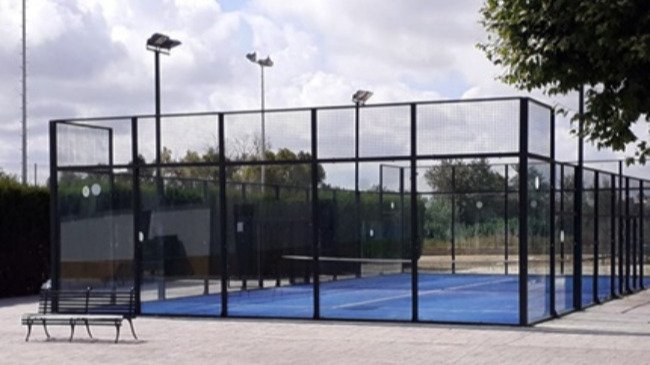 pista de padel del polideportivo