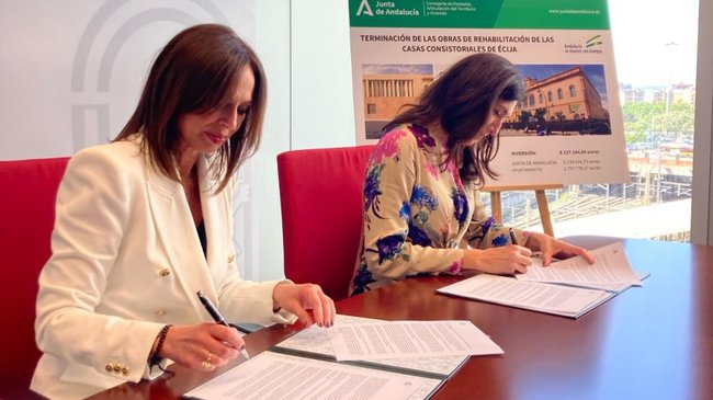 firma convenio de rehabilitación de las Casas Consistoriales de Écija