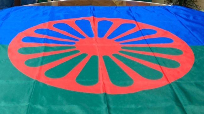 bandera del pueblo gitano