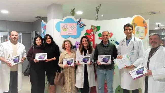 donación de tablets del colegio Ciudad del Sol de Écija