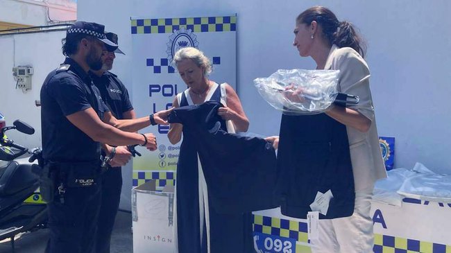 entrega dispositivos luminosos y uniformes