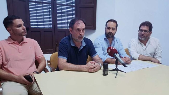 localizado ocho cuadros del pintor Cesáreo Cambronero