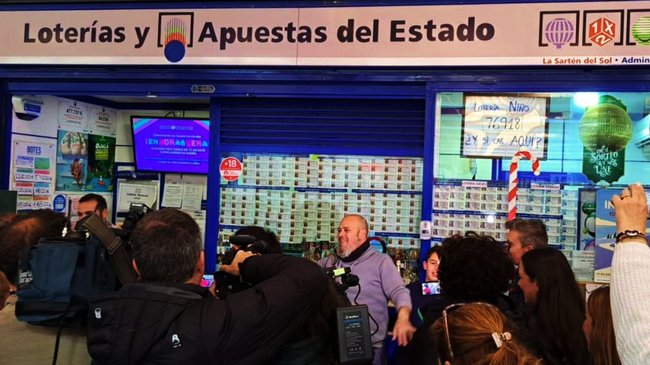 administración número cinco Centro Comercial N4